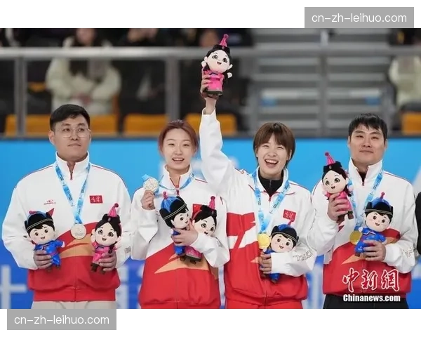 张楚桐领衔女子短道接力阵容 年轻队伍大赛经验积累过程